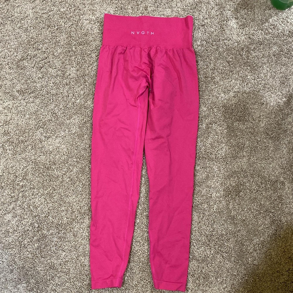 Nvgtn Solid Seamless - image 4